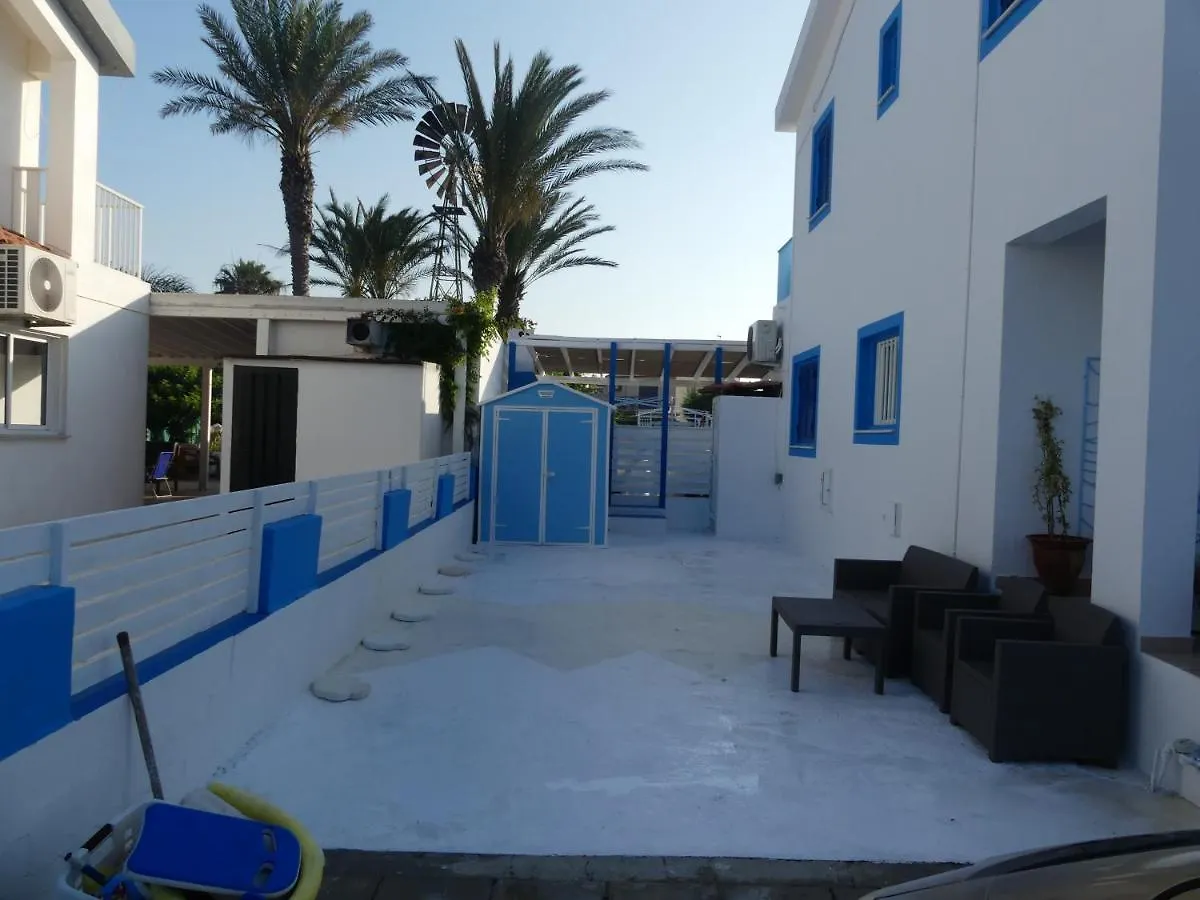 Greek Island Style 2 Bedroom Villa With Pool Next To The Sea Larnaca
