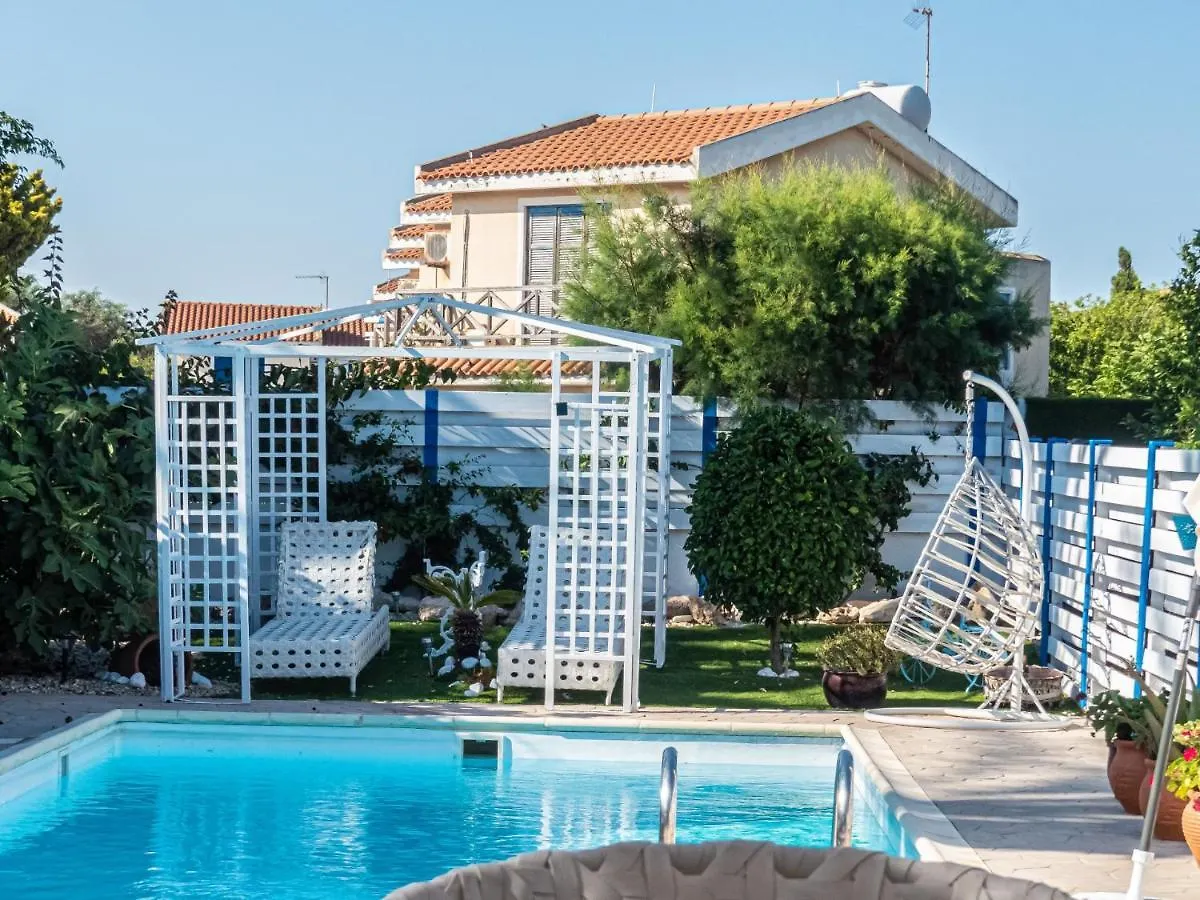 Greek Island Style 2 Bedroom Villa With Pool Next To The Sea Larnaca