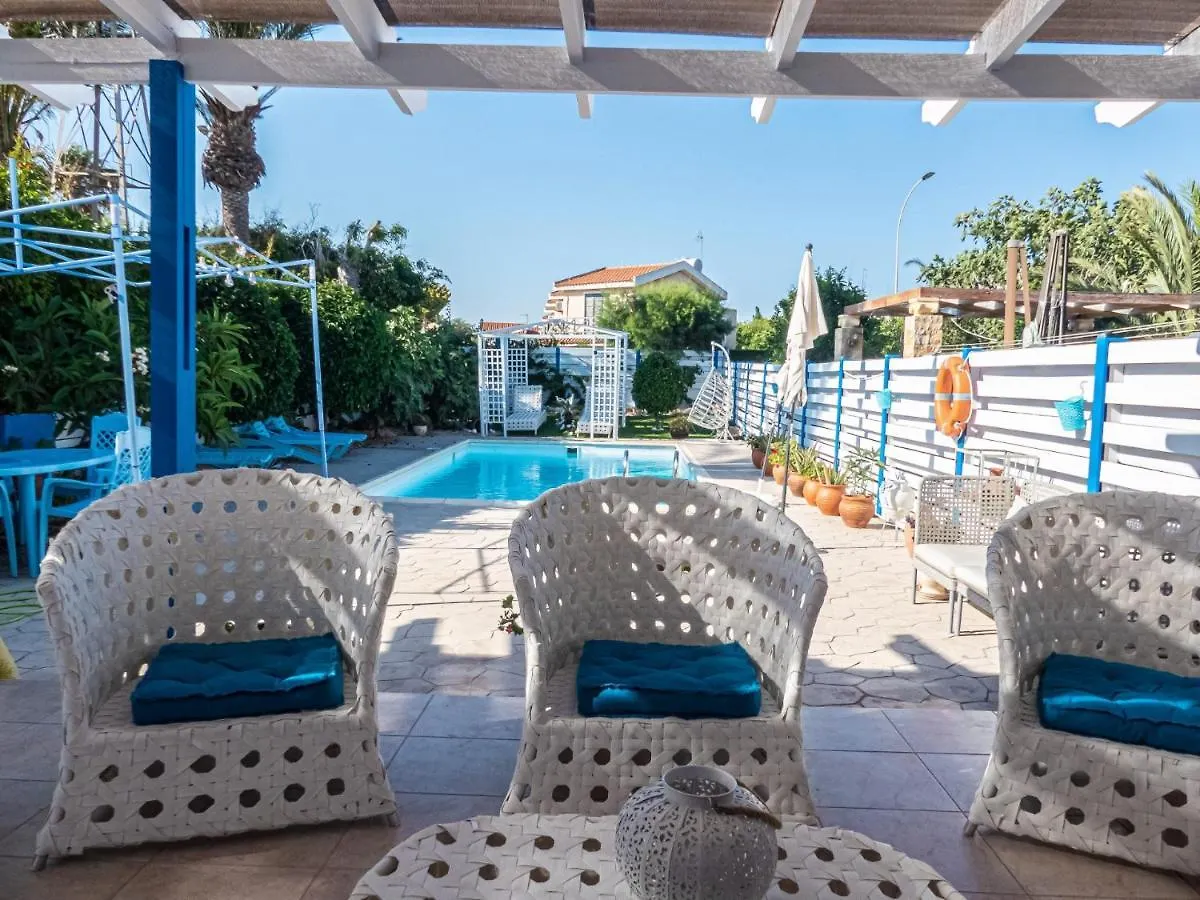 Greek Island Style 2 Bedroom Villa With Pool Next To The Sea Larnaca